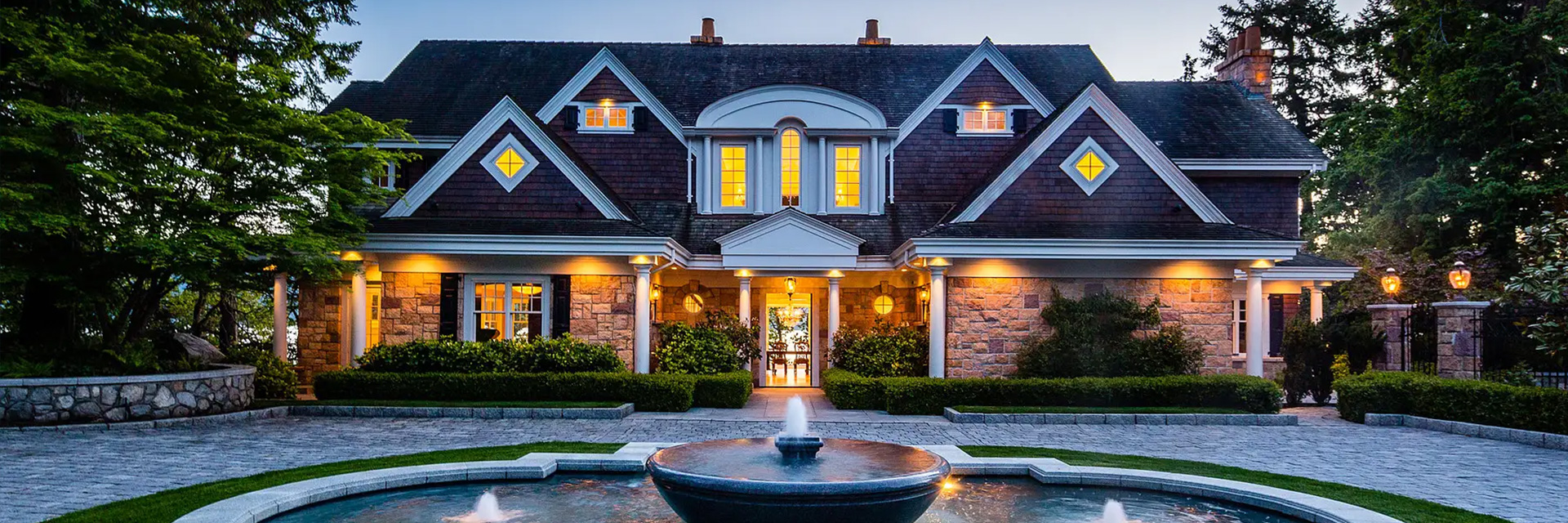 Spacious Canadian luxury villa rental with wrap‑around deck.