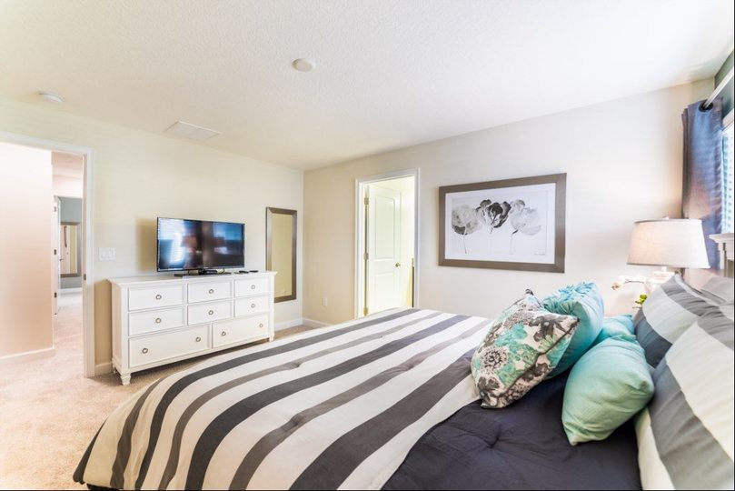 Skrivnost uživanja v vaši počitniški hiši z zasebnim bazenom v letovišču Storey Lake, Townhome Orlando 1834