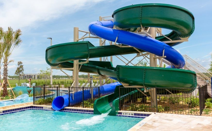 Skrivnost uživanja v vaši počitniški hiši z zasebnim bazenom v letovišču Storey Lake, Townhome Orlando 1834