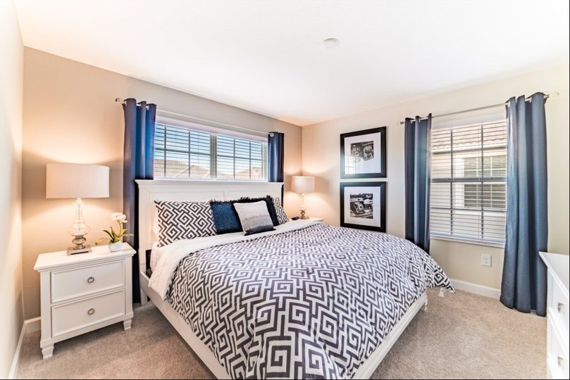 Skrivnost uživanja v vaši počitniški hiši z zasebnim bazenom v letovišču Storey Lake, Townhome Orlando 1834