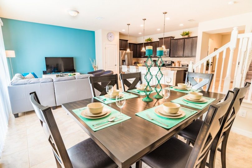 Končno lahko vi in vaša družina najamete luksuzno hišo v Windsorju v letovišču Westside z zasebnim bazenom, Townhome Orlando 1843