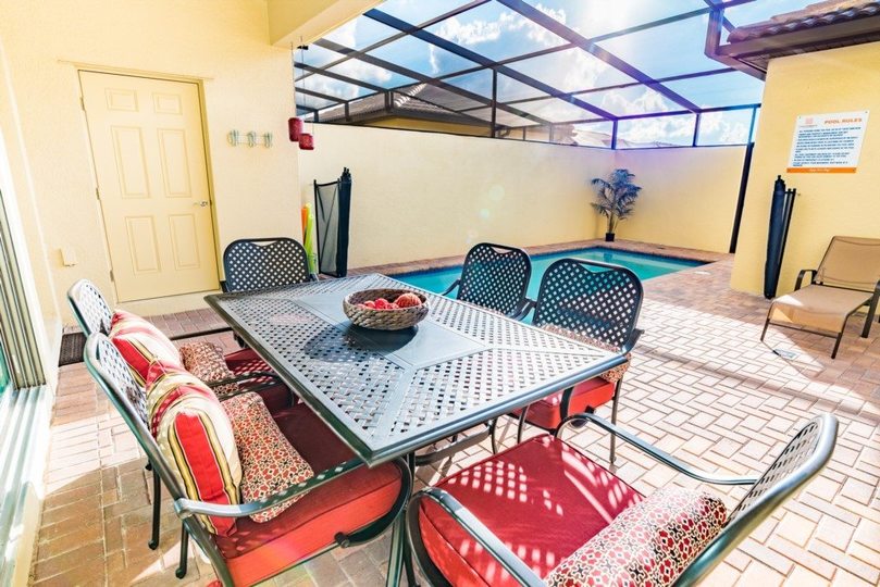 Končno lahko vi in vaša družina najamete luksuzno hišo v Windsorju v letovišču Westside z zasebnim bazenom, Townhome Orlando 1843