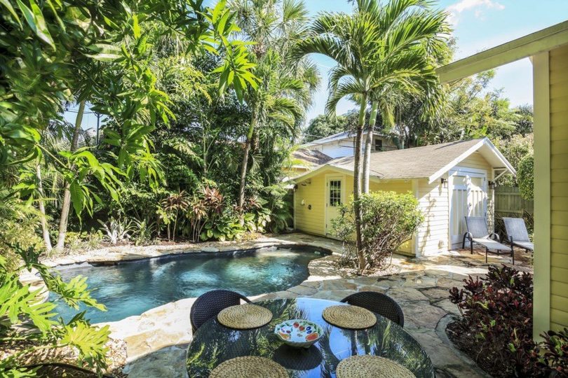 Čudovita vila z bazenom v slogu lagune v West Palm Beachu, vila West Palm Beach 1183