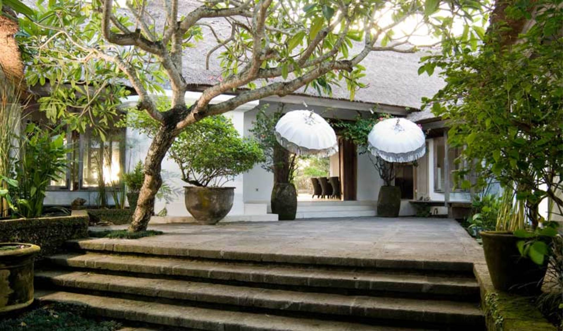 Vila s 5 zvezdicami za najem na Baliju, Bali Villa 1014