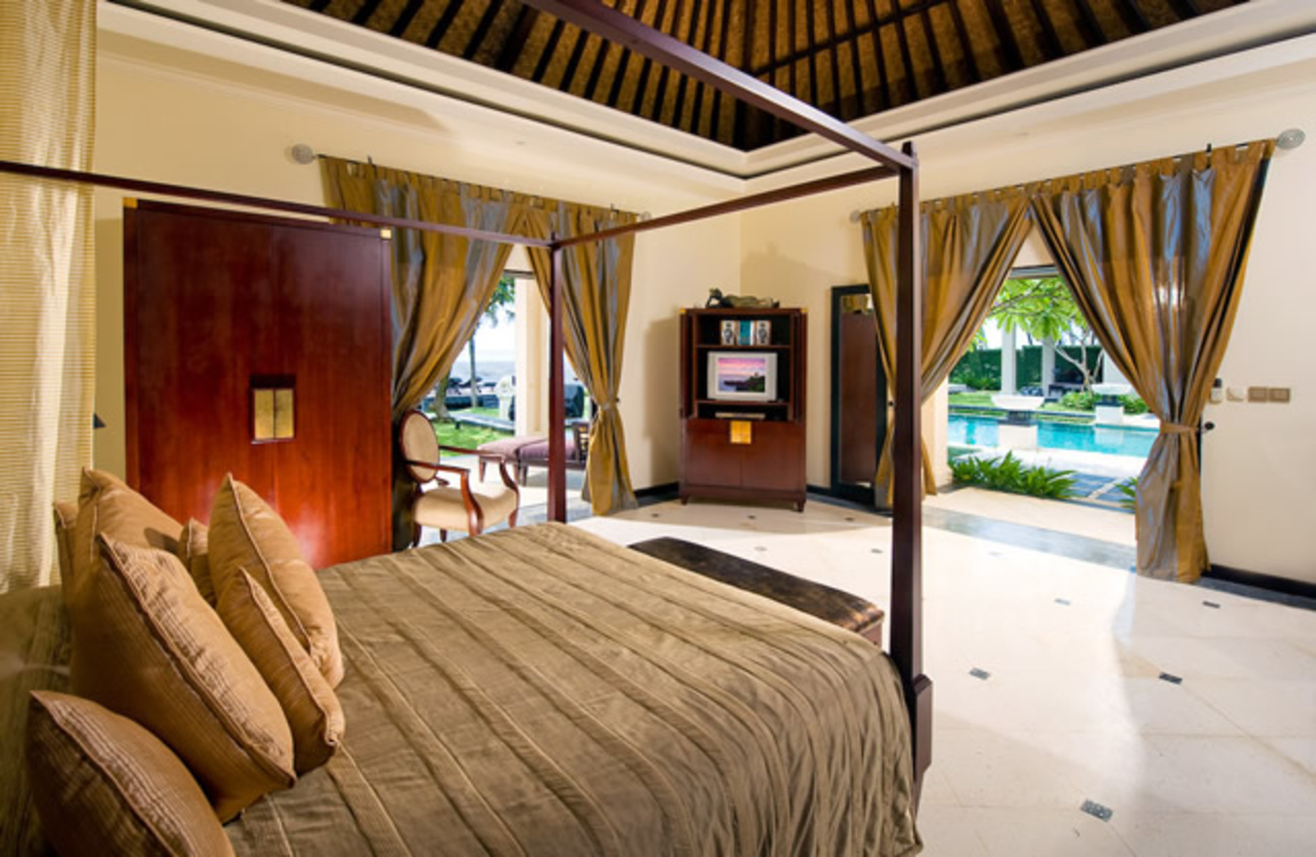 Luksuzna vila s 6 spalnicami in zasebnim bazenom, Bali Villa 1016