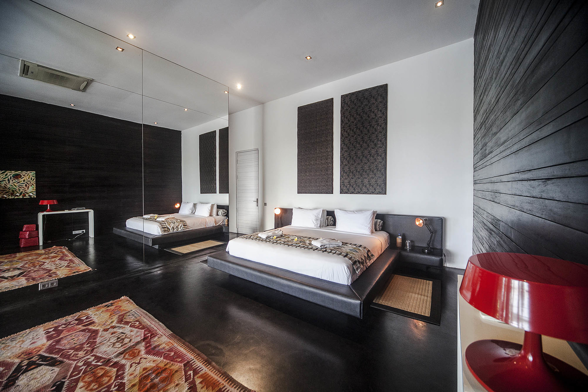 Končno lahko vi in vaša družina najamete luksuzno vilo z neverjetnim osebjem, Bali Villa 1028