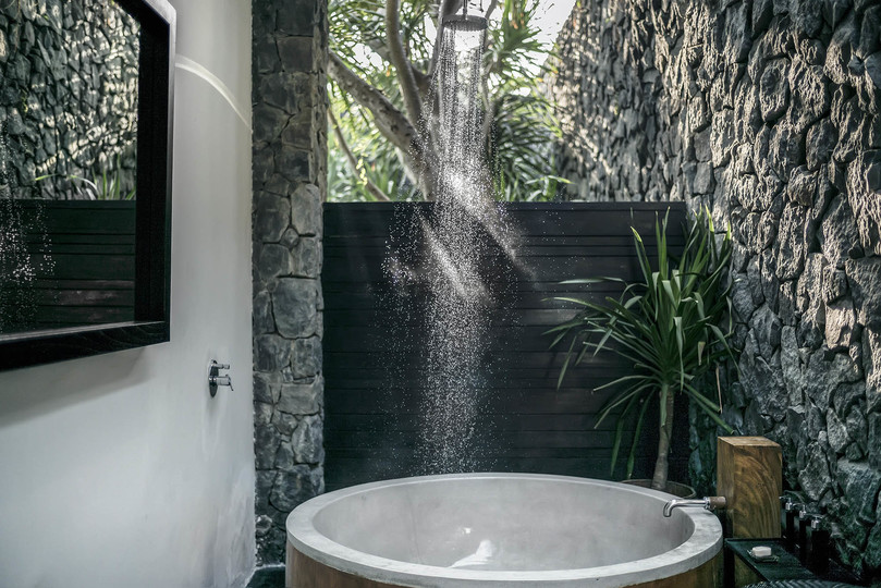 Končno lahko vi in vaša družina najamete luksuzno vilo z neverjetnim osebjem, Bali Villa 1028