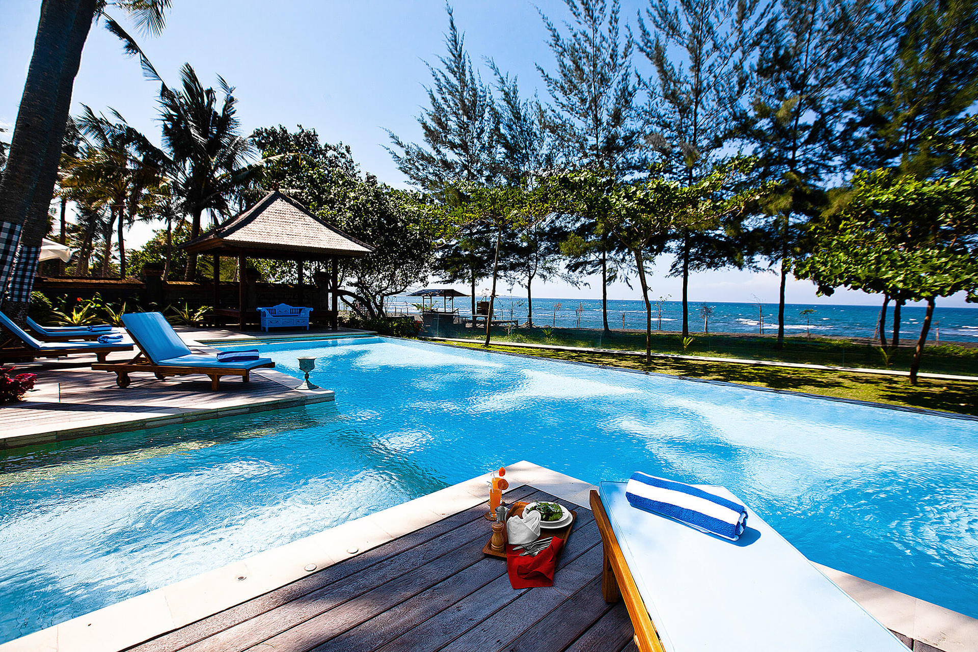 Všeč vam bo ta luksuzna vila na vrhunski lokaciji v Sanur-Ketewelu, Villa Puri Nirwana