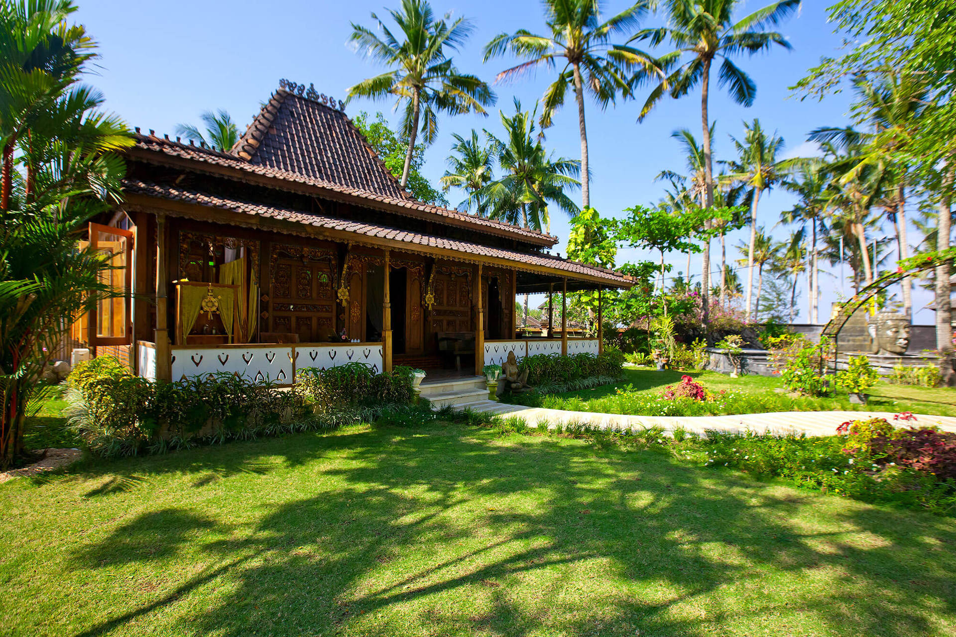 Všeč vam bo ta luksuzna vila na vrhunski lokaciji v Sanur-Ketewelu, Villa Puri Nirwana