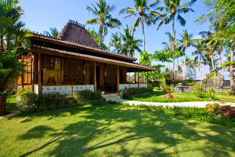 Všeč vam bo ta luksuzna vila na vrhunski lokaciji v Sanur-Ketewelu, Villa Puri Nirwana