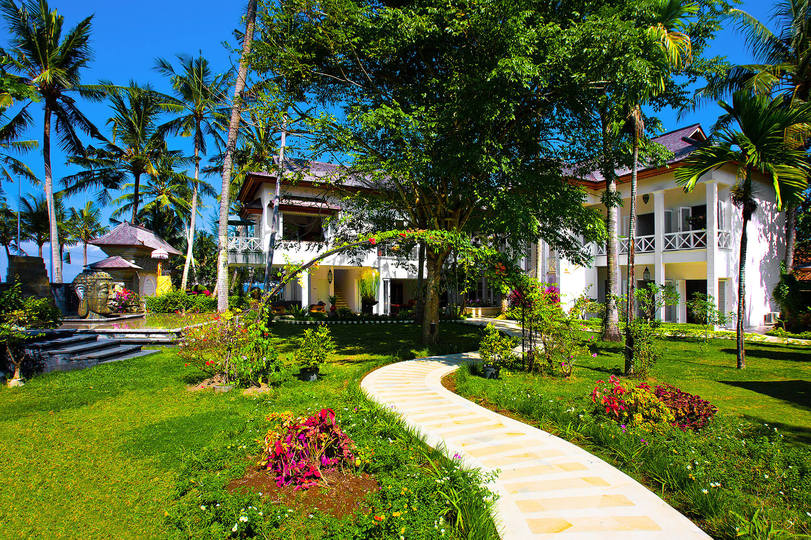 Všeč vam bo ta luksuzna vila na vrhunski lokaciji v Sanur-Ketewelu, Villa Puri Nirwana