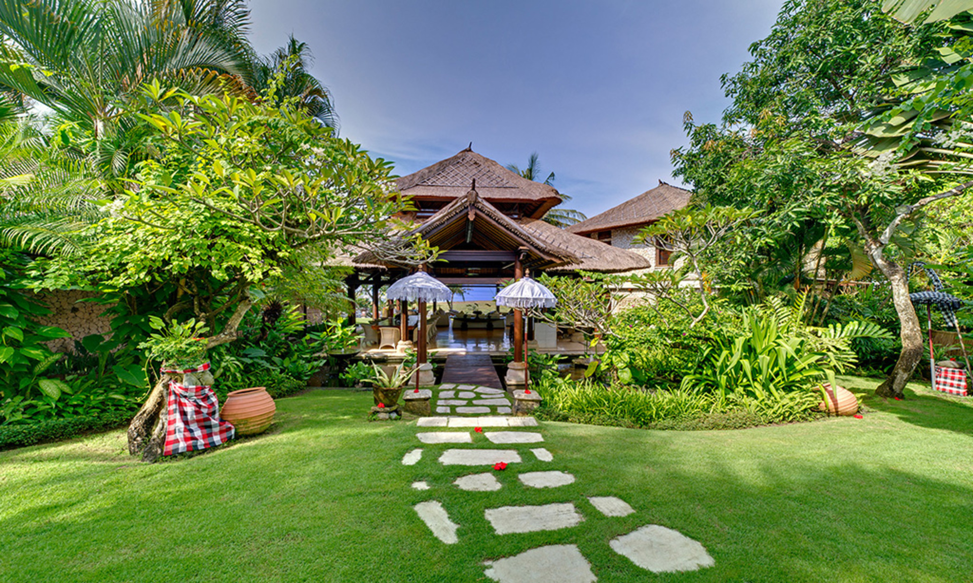 Luksuzna vila s 6 spalnicami in zasebnim bazenom, Bali Villa 1046