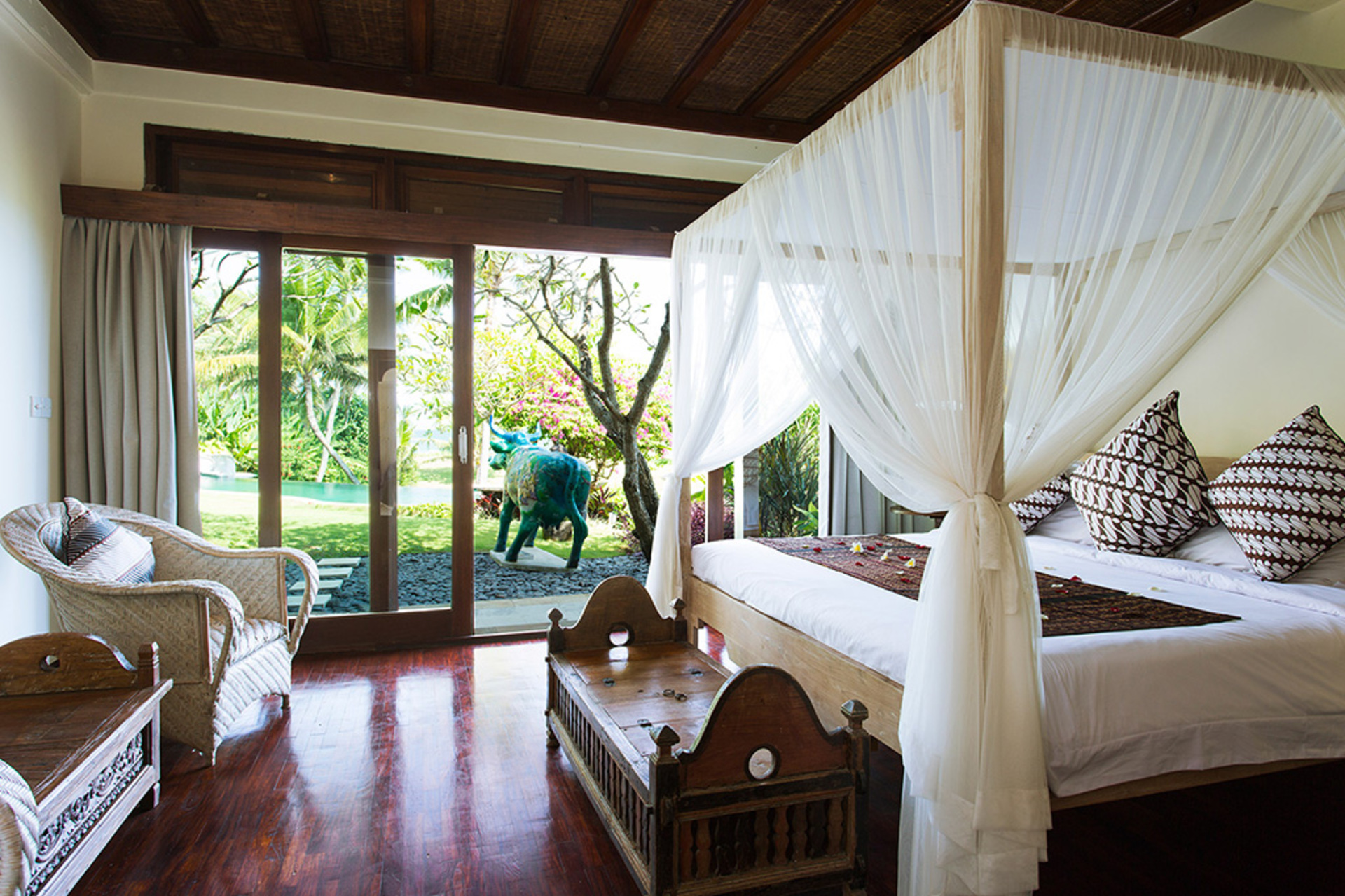 Luksuzna vila s 6 spalnicami in zasebnim bazenom, Bali Villa 1046