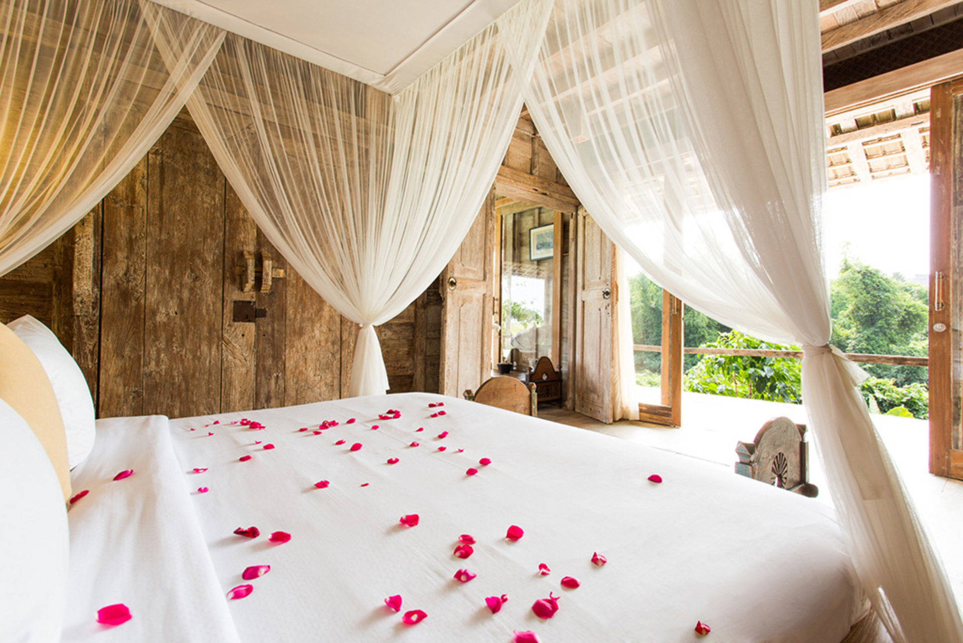 Luksuzna vila s 6 spalnicami in zasebnim bazenom, Bali Villa 1046