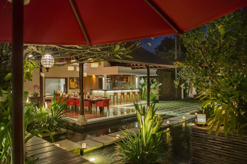 Luksuzna vila s 5 spalnicami in zasebnim bazenom, Bali Villa 1057