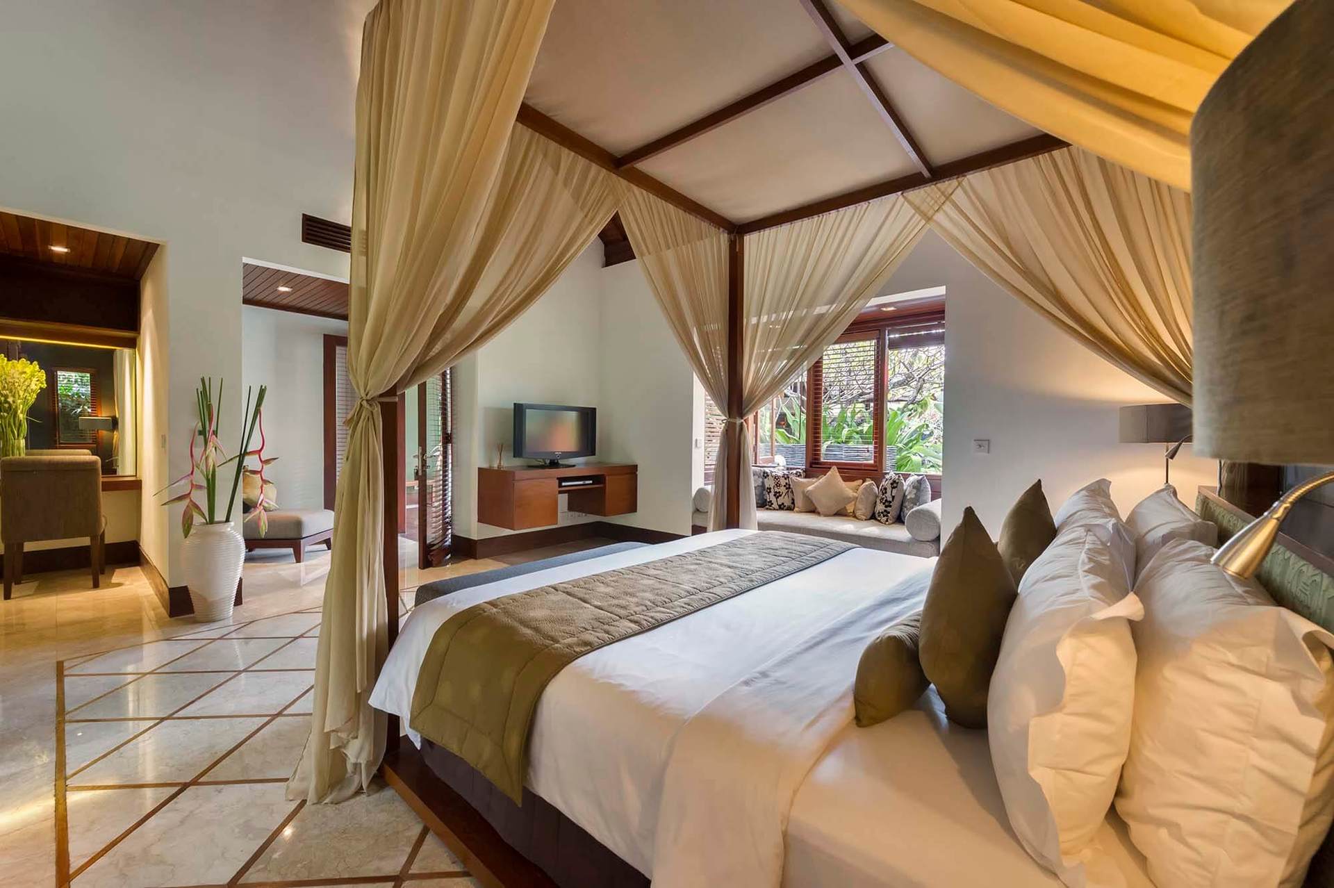Luksuzna vila s 5 spalnicami in zasebnim bazenom, Bali Villa 1057