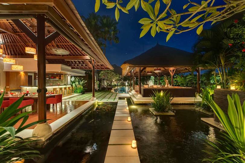 Luksuzna vila s 5 spalnicami in zasebnim bazenom, Bali Villa 1057