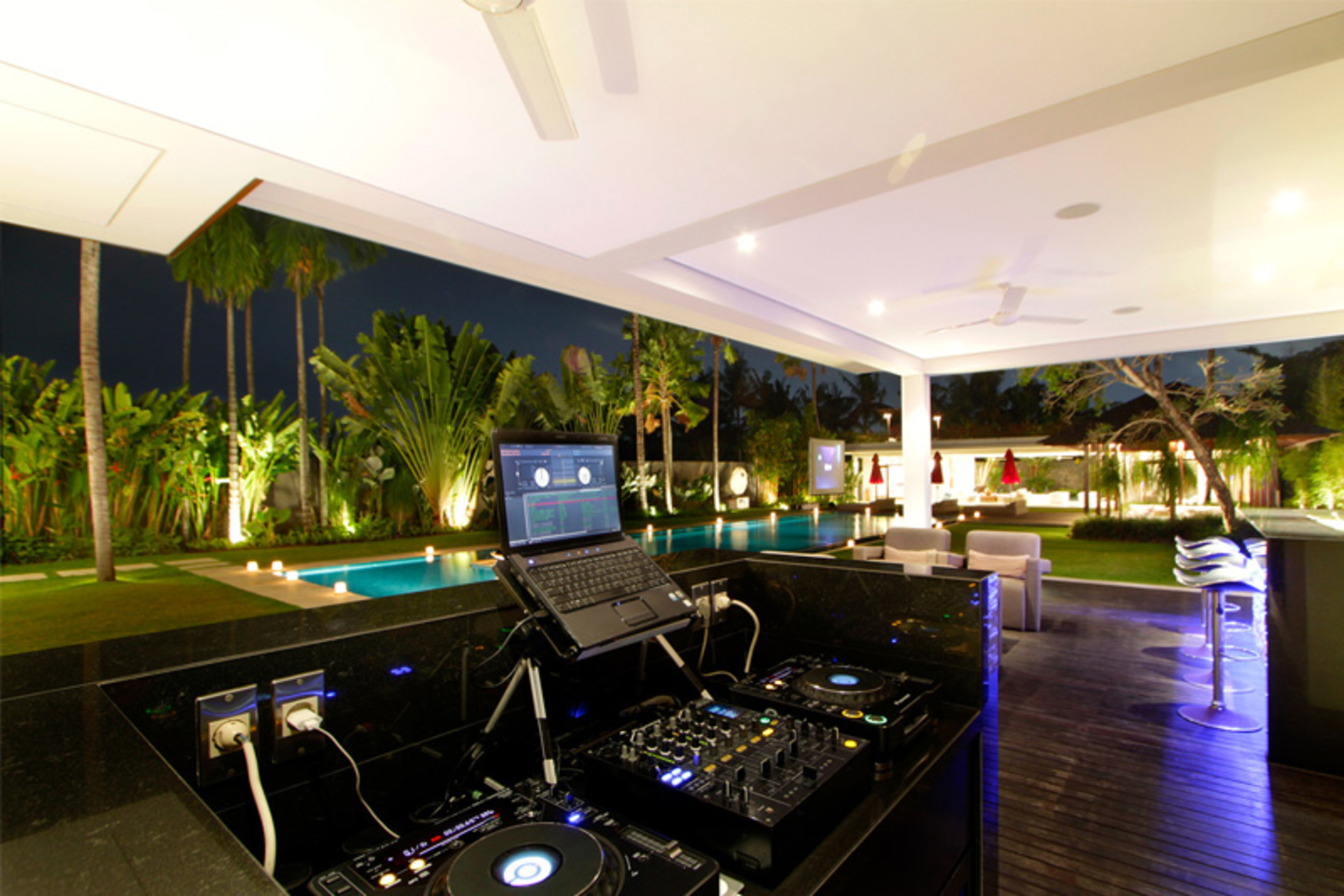 Luksuzna vila s 5 spalnicami in zasebnim bazenom, Bali Villa 1059