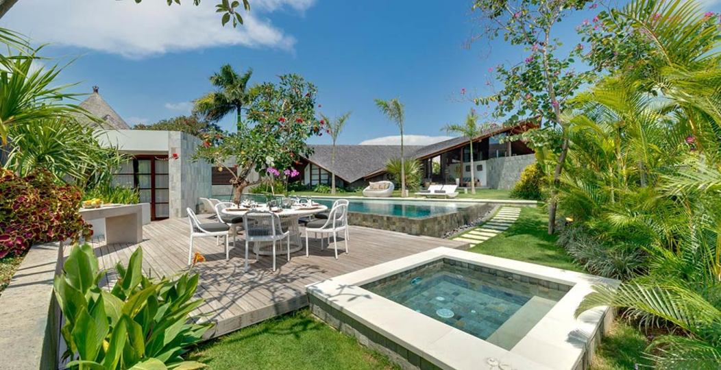 Luksuzna vila s 4 spalnicami in zasebnim bazenom, Bali Villa 1062