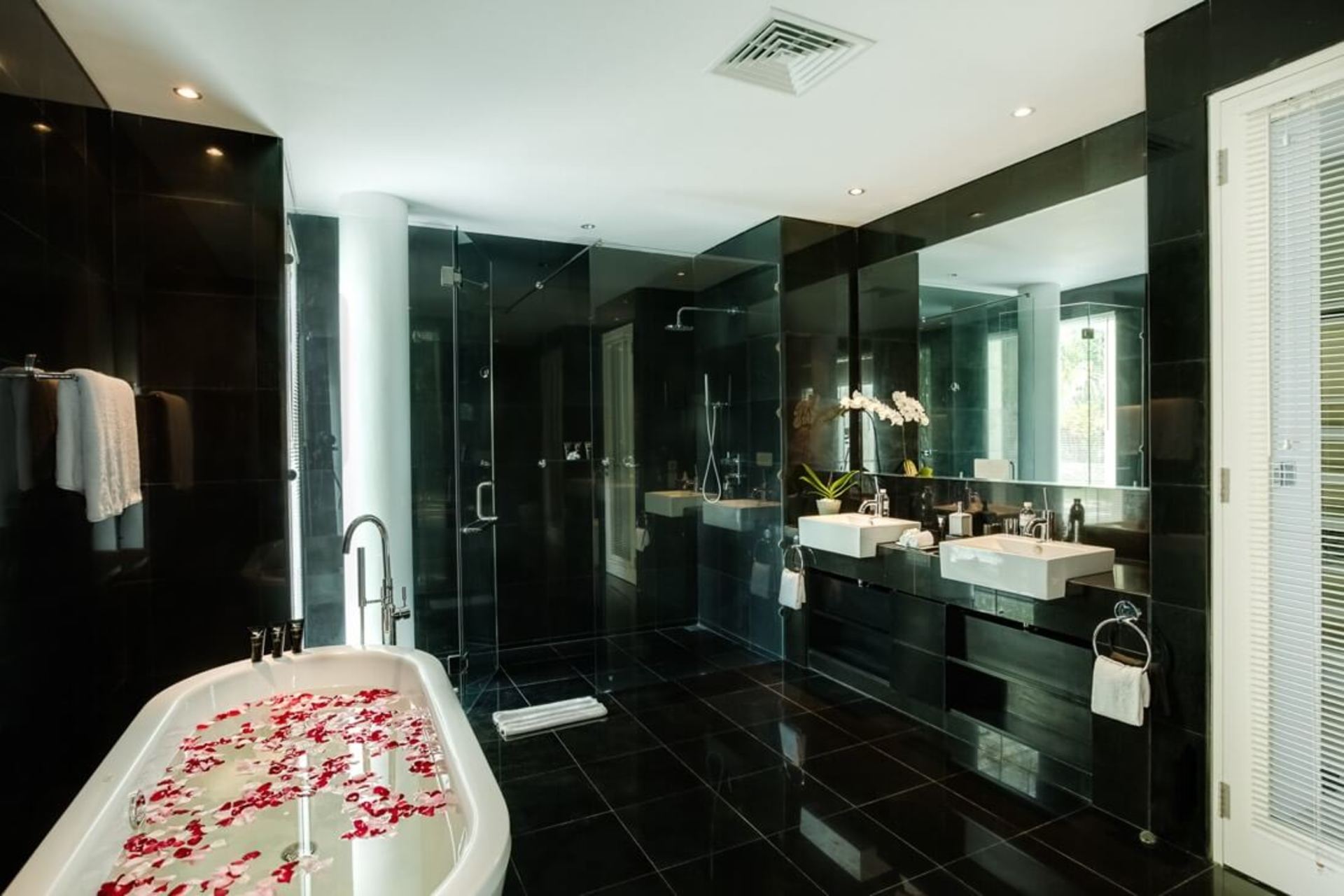 Luksuzna vila s 5 spalnicami in zasebnim bazenom, Bali Villa 1065
