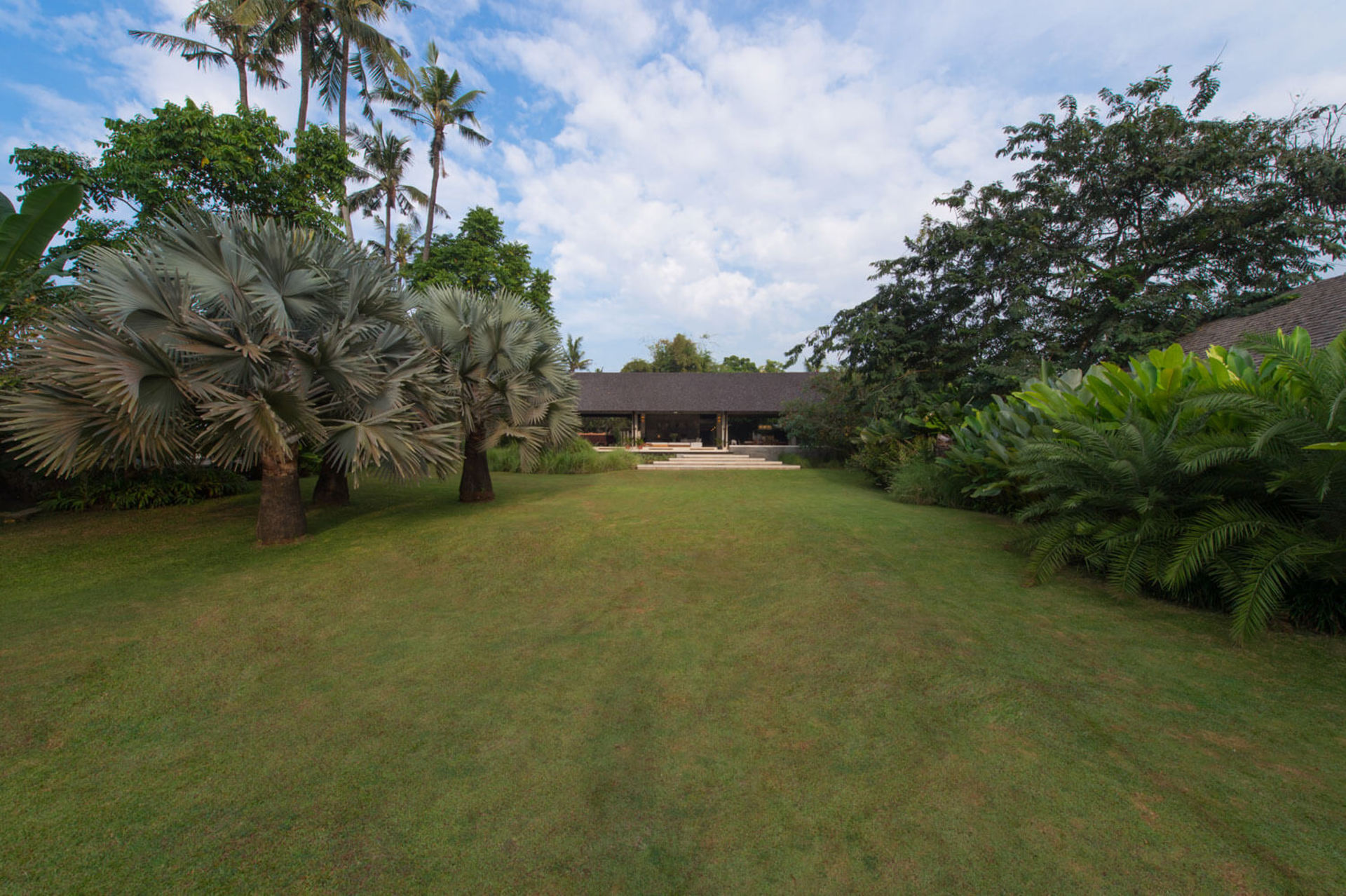 Vila s 5 zvezdicami za najem na Baliju, Bali Villa 1074
