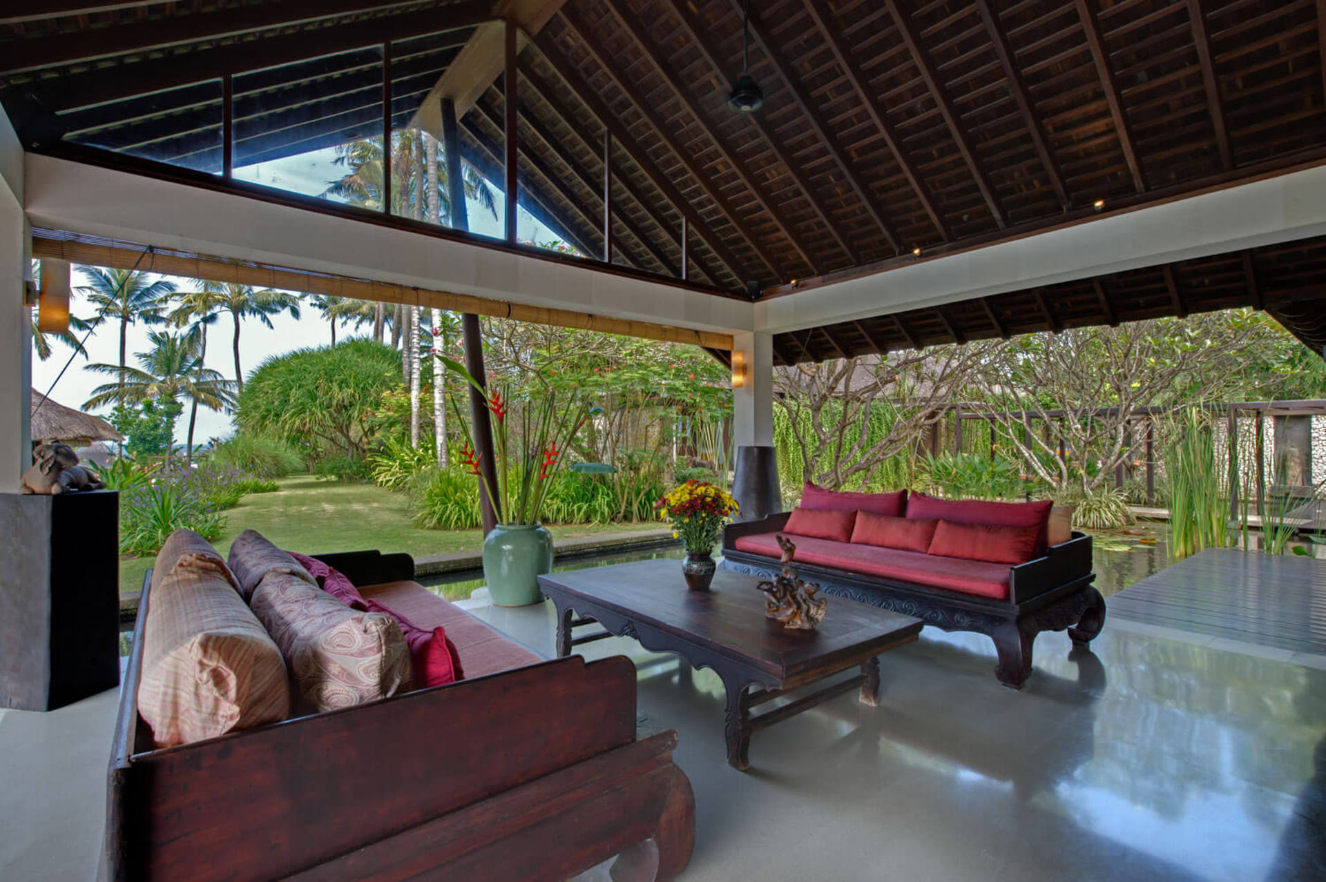 Vila s 5 zvezdicami za najem na Baliju, Bali Villa 1074