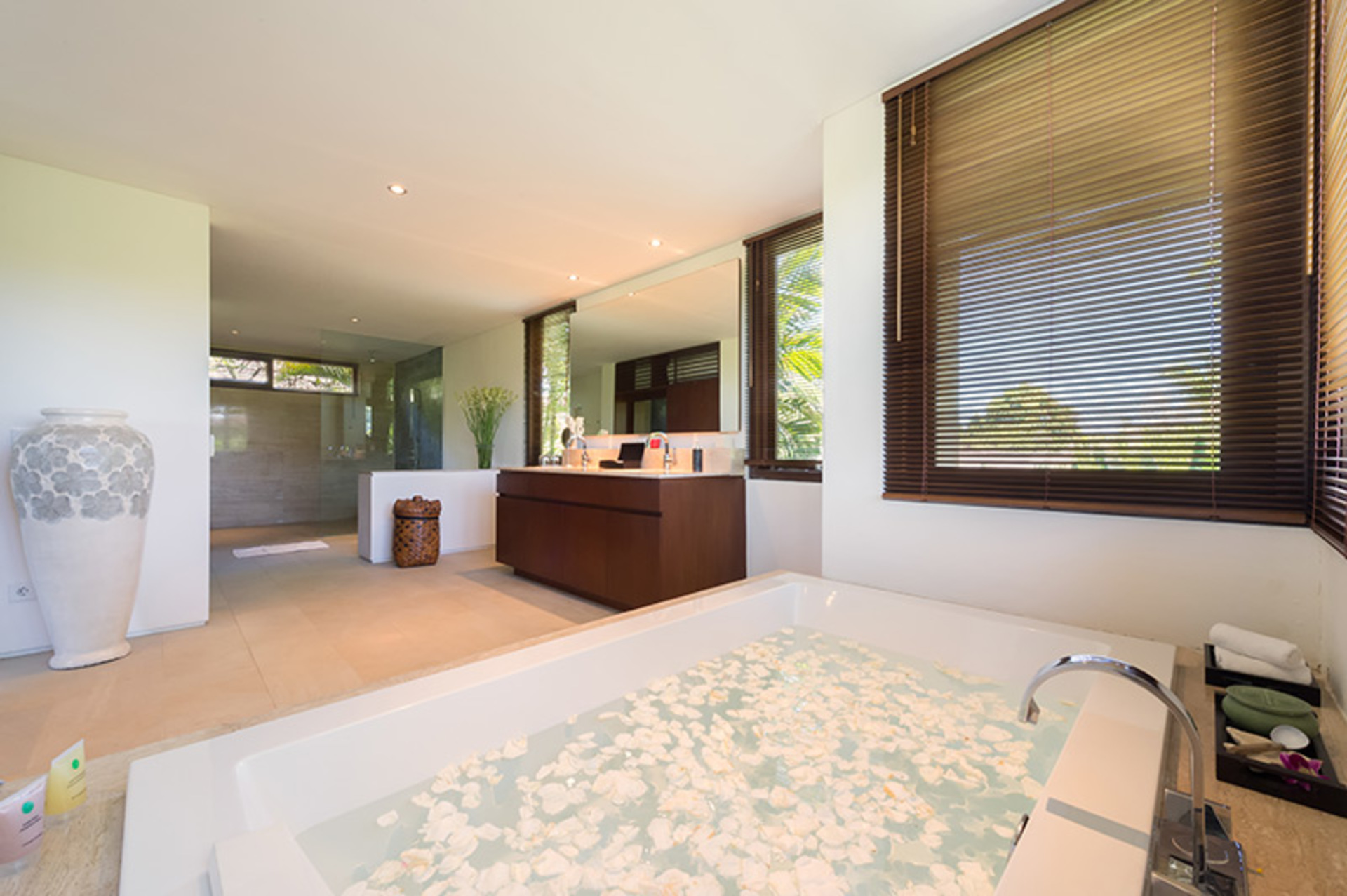 Luksuzna vila s 5 spalnicami in zasebnim bazenom, Bali Villa 1097