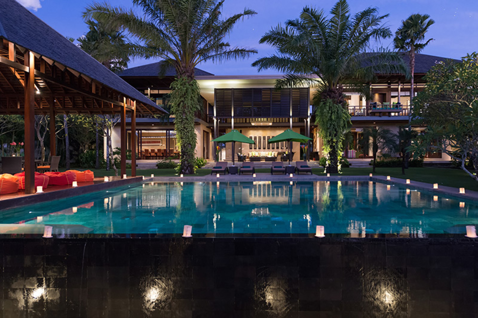 Luksuzna vila s 5 spalnicami in zasebnim bazenom, Bali Villa 1097
