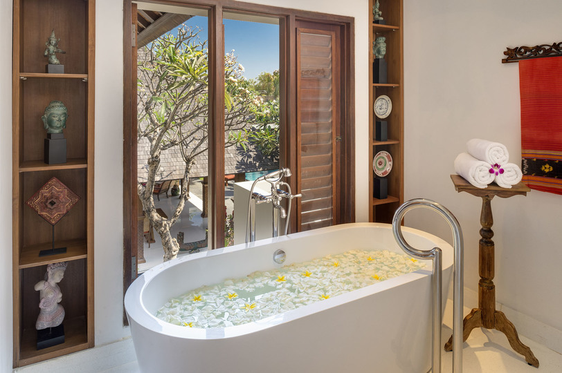 Vila s 5 zvezdicami za najem na Baliju, Bali Villa 1124