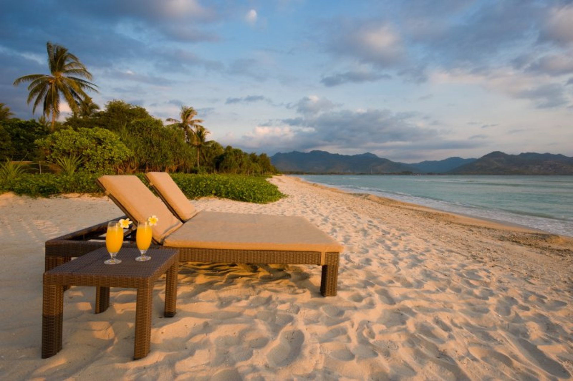 Luksuzna vila s 6 spalnicami in zasebnim bazenom, vila Lombok 1132