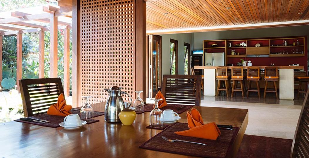 Luksuzna vila s 4 spalnicami in zasebnim bazenom, vila Lombok 1134