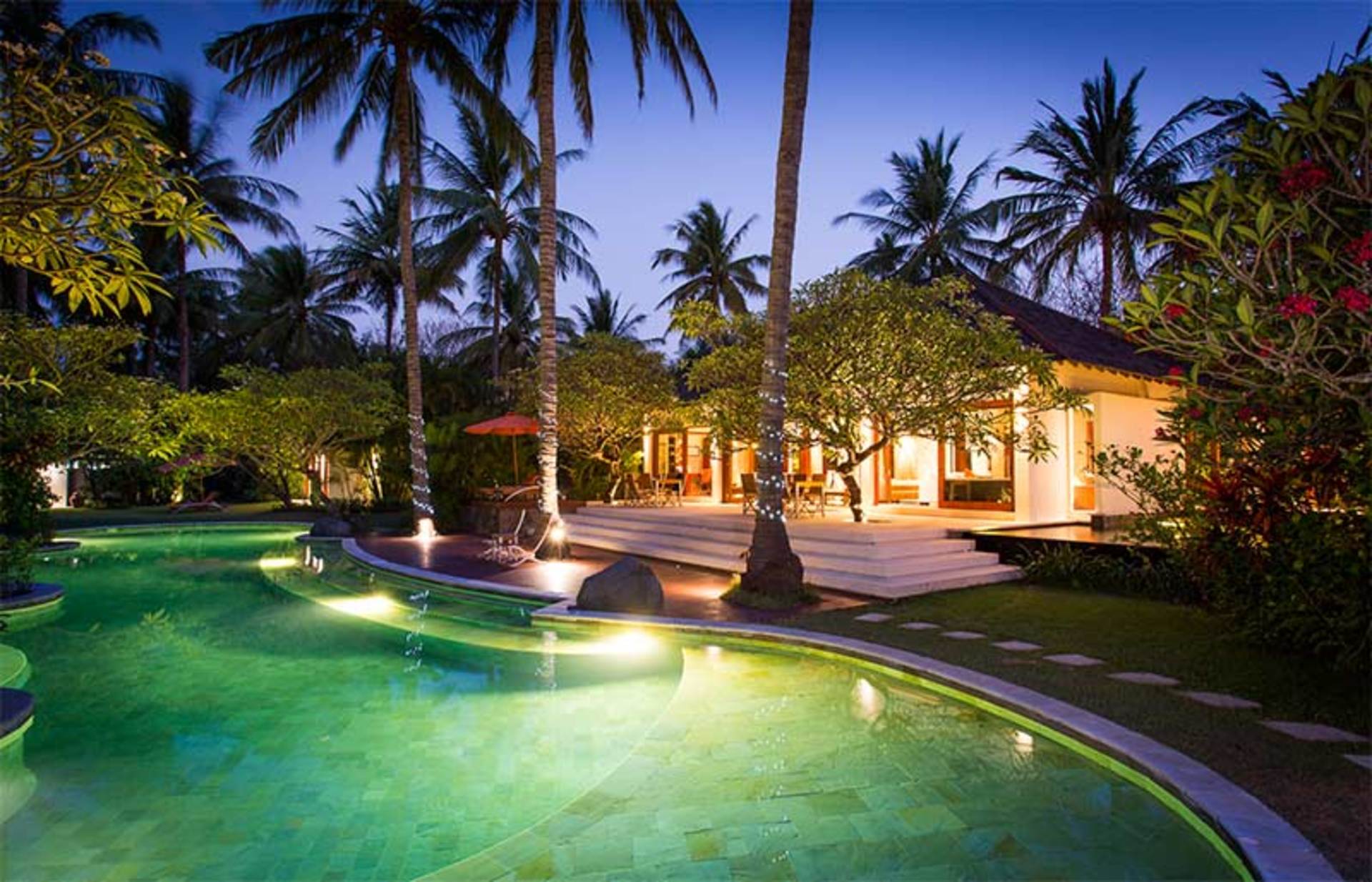 Luksuzna vila s 4 spalnicami in zasebnim bazenom, vila Lombok 1134