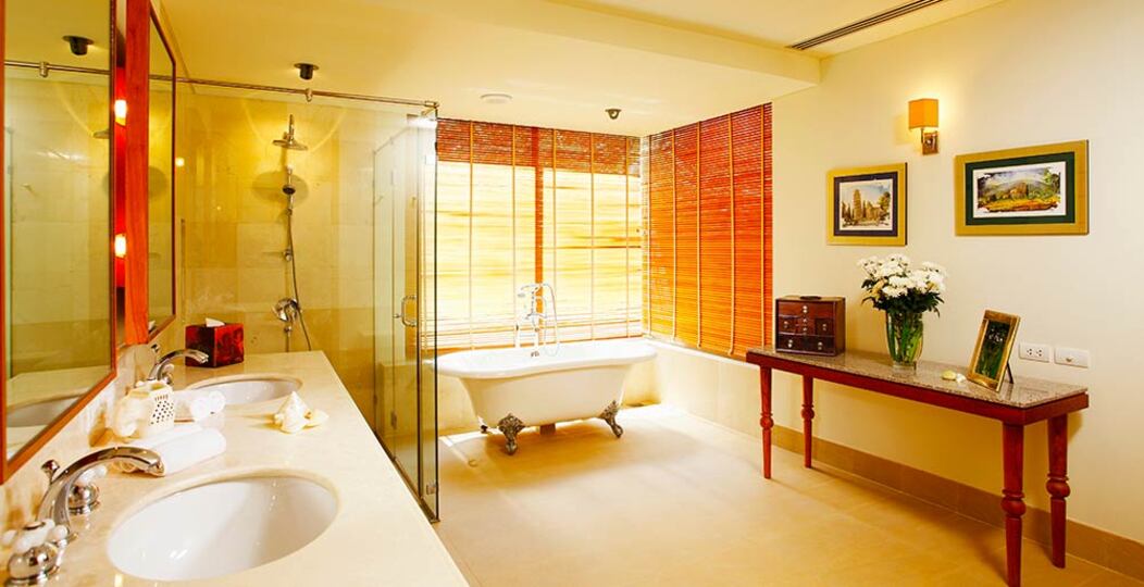Všeč vam bo ta luksuzna vila na Tajskem z veličastnim pogledom na morje, Phuket Villa 1027