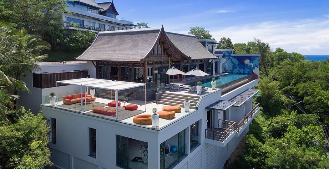 Doživite vrhunske počitnice med bivanjem v tej luksuzni vili Phuket 1032