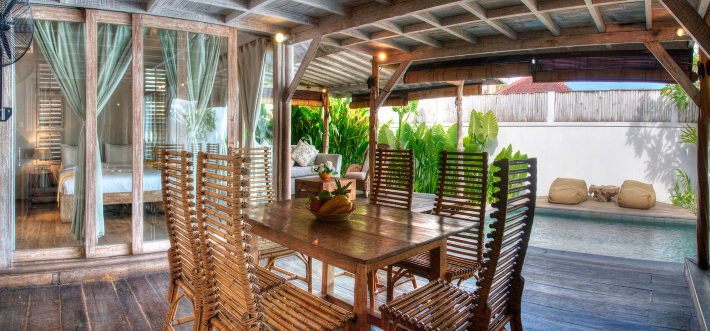 Čudovita počitniška vila s 5 zvezdicami na vrhunski lokaciji v Seminyaku, rezervirajte zgodaj, da zagotovite svoje datume, Bali Villa 1141