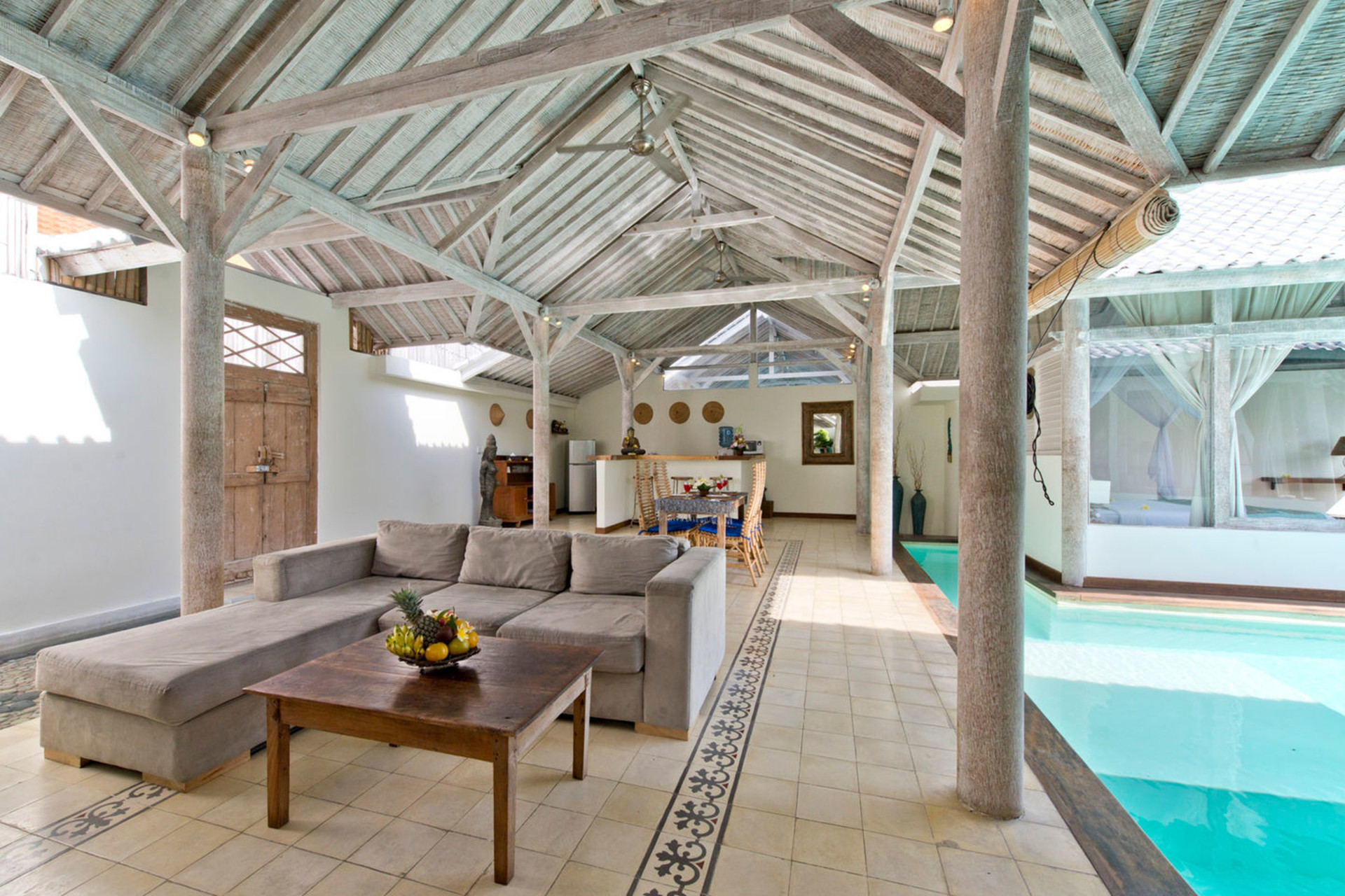 Končno najemite svojo lastno zasebno vilo s 5 zvezdicami v Seminyaku po ugodni ceni, Bali Villa 1145