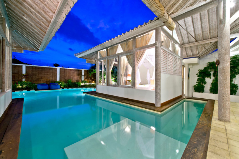 Končno najemite svojo lastno zasebno vilo s 5 zvezdicami v Seminyaku po ugodni ceni, Bali Villa 1145