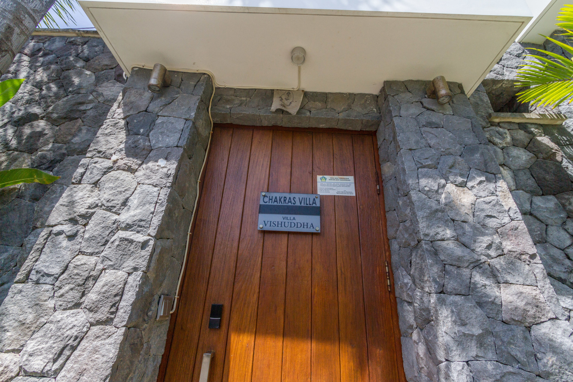Kako najeti lastno zasebno luksuzno počitniško vilo v Seminyaku za manj kot osnovni hotel, Bali Villa 1146