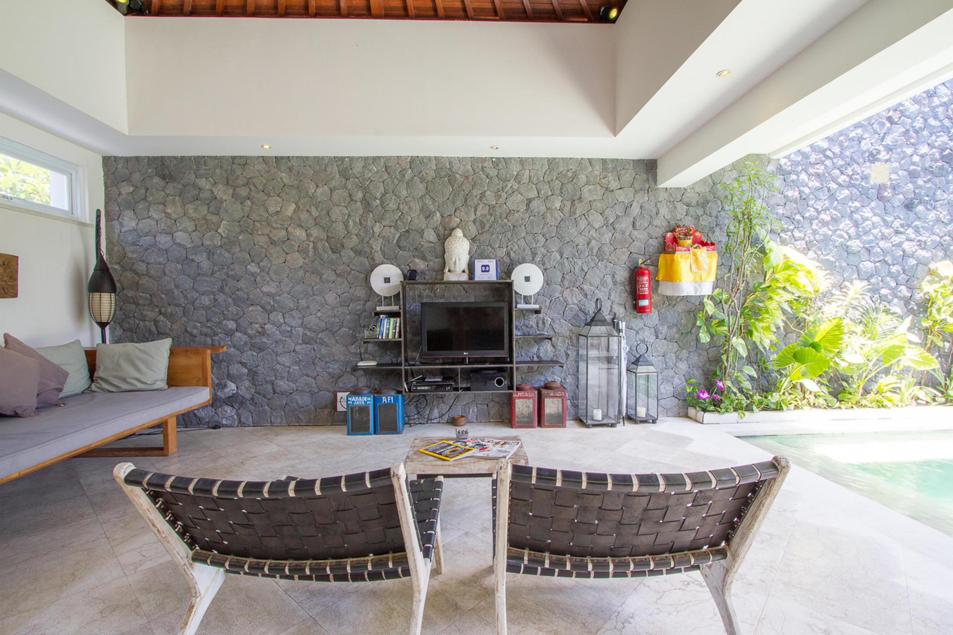 Predstavljajte si najem luksuzne počitniške vile z 2 spalnicama v bližini glavnih znamenitosti Seminyaka, Bali Villa 1147