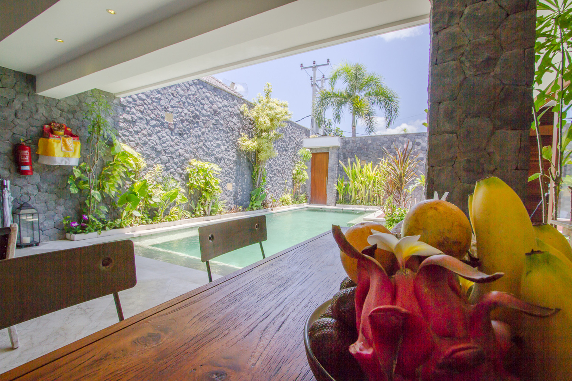 Predstavljajte si najem luksuzne počitniške vile z 2 spalnicama v bližini glavnih znamenitosti Seminyaka, Bali Villa 1147