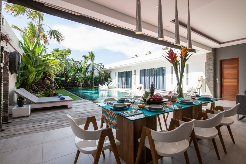Slika uživanja v luksuznih počitnicah v vili s 5 zvezdicami v Seminyaku, za manj kot standardno hotelsko ceno, Bali Villa 1149
