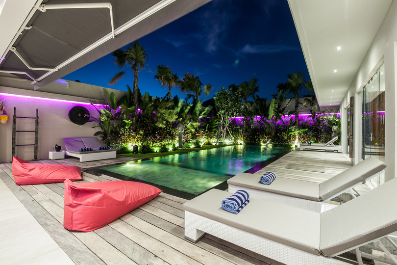 Slika uživanja v luksuznih počitnicah v vili s 5 zvezdicami v Seminyaku, za manj kot standardno hotelsko ceno, Bali Villa 1149