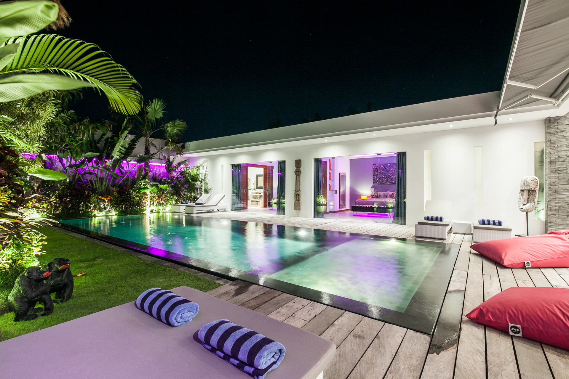 Slika uživanja v luksuznih počitnicah v vili s 5 zvezdicami v Seminyaku, za manj kot standardno hotelsko ceno, Bali Villa 1149