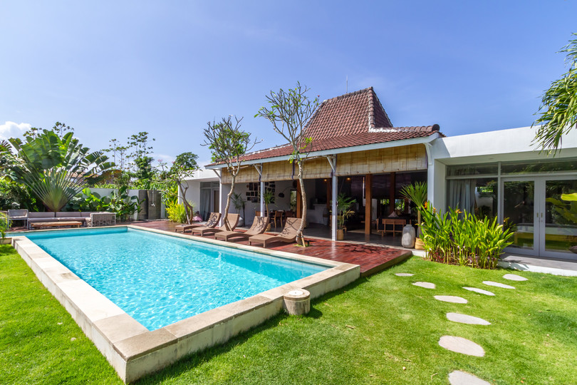 Končno najemite svojo lastno zasebno vilo s 5 zvezdicami v Seminyaku po ugodni ceni, Bali Villa 1153