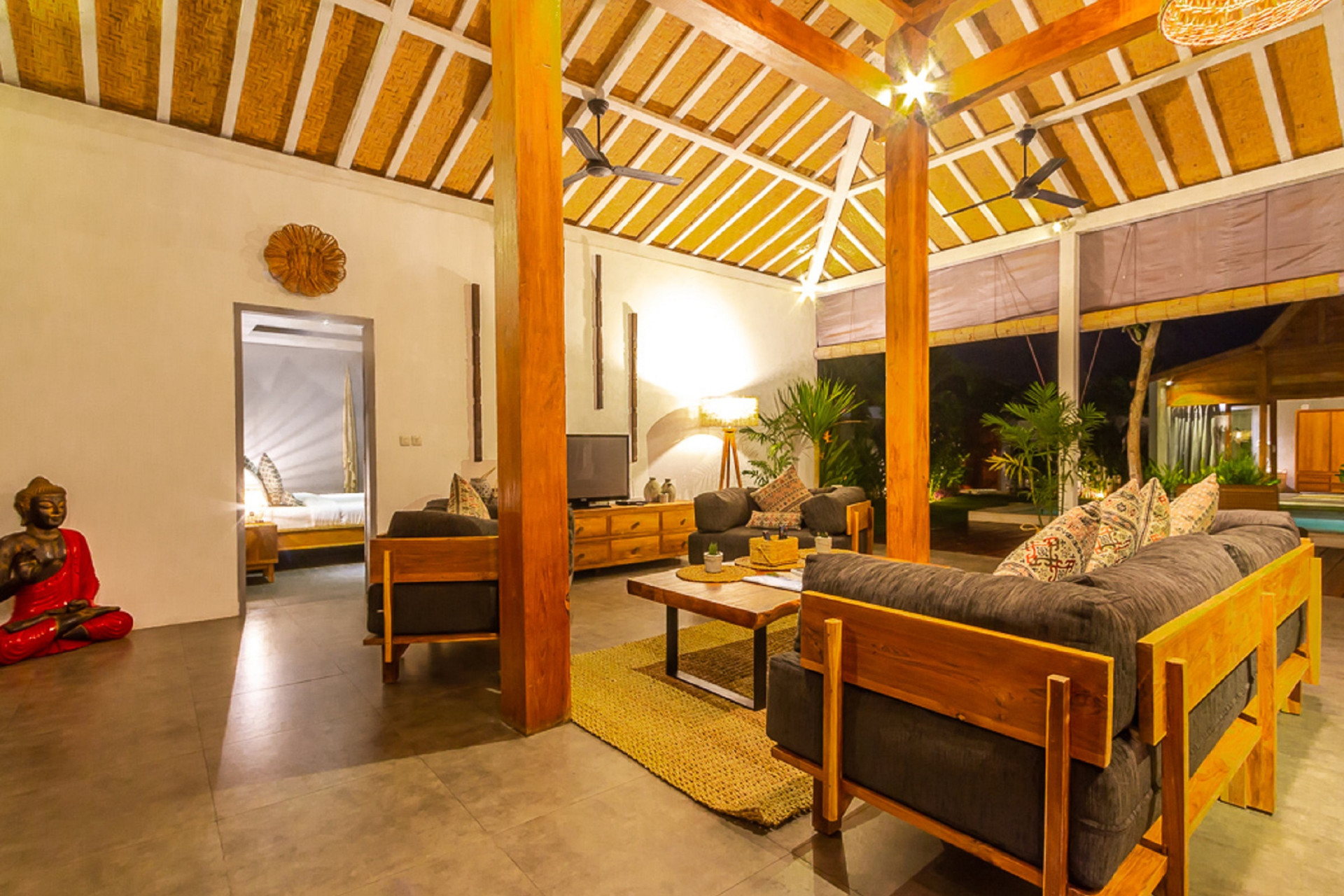 Končno najemite svojo lastno zasebno vilo s 5 zvezdicami v Seminyaku po ugodni ceni, Bali Villa 1153