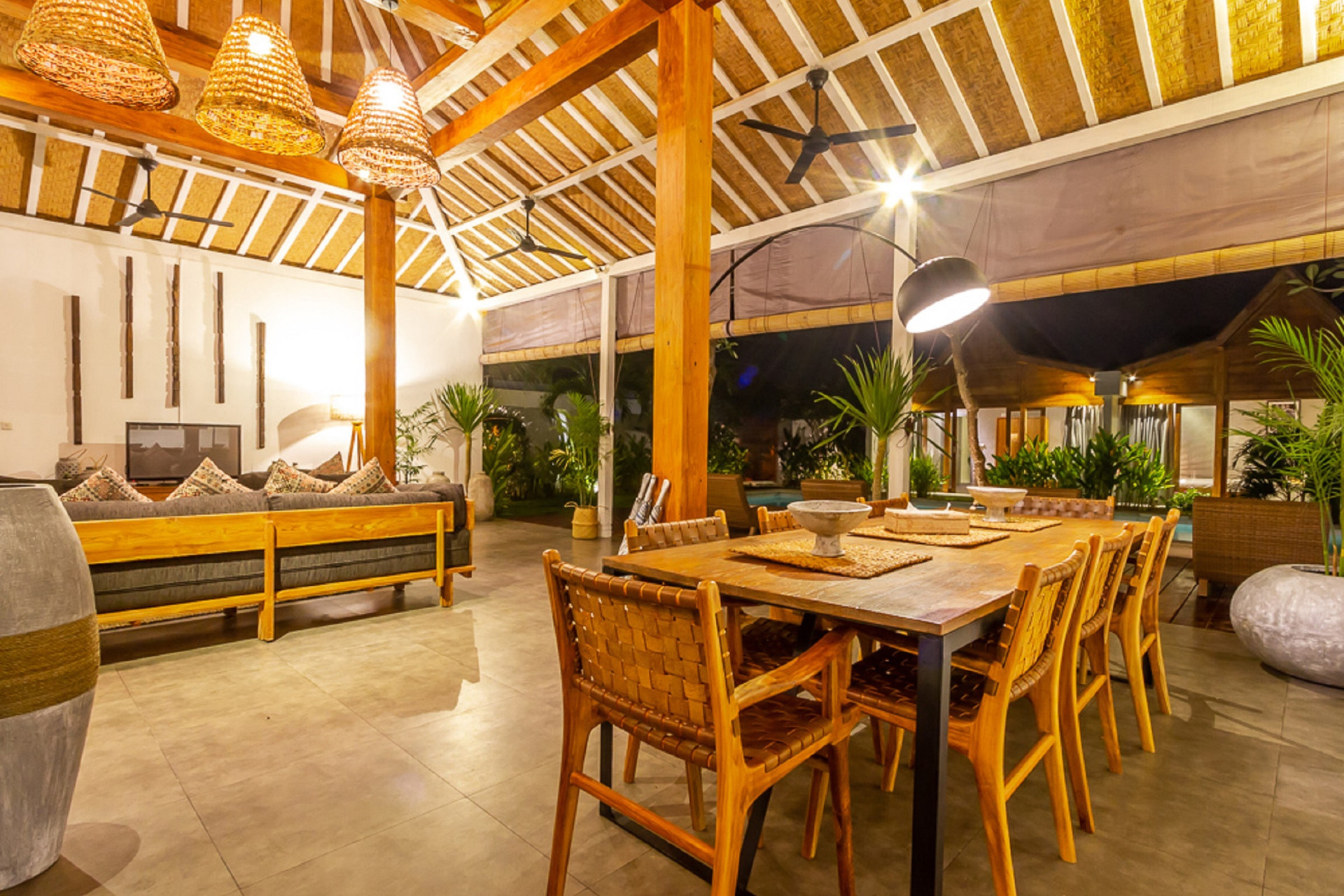 Končno najemite svojo lastno zasebno vilo s 5 zvezdicami v Seminyaku po ugodni ceni, Bali Villa 1153