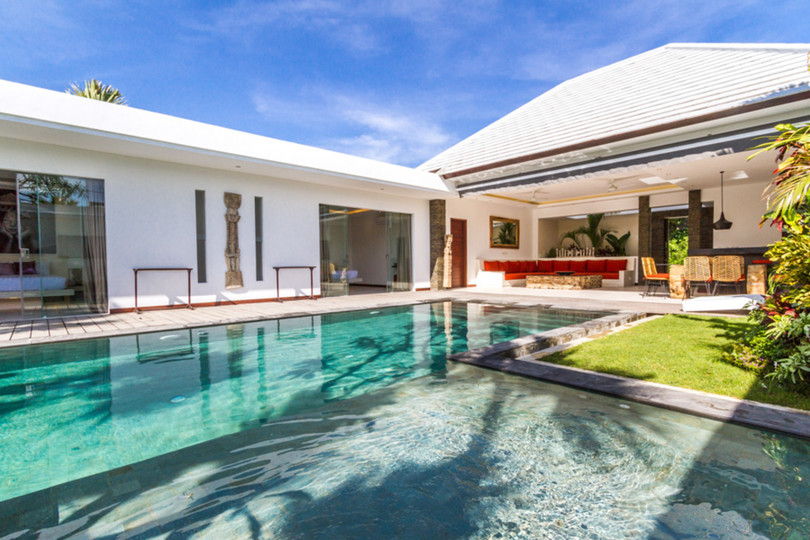 Končno najemite svojo lastno zasebno vilo s 5 zvezdicami v Seminyaku po ugodni ceni, Bali Villa 1155