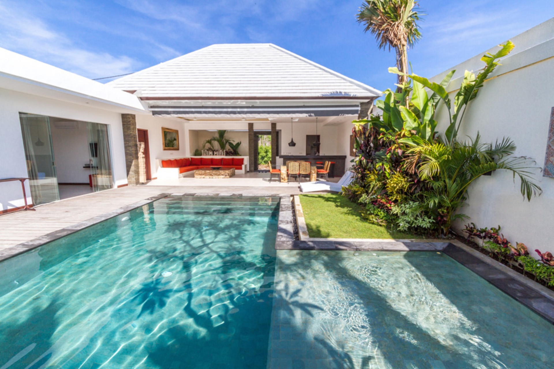 Končno najemite svojo lastno zasebno vilo s 5 zvezdicami v Seminyaku po ugodni ceni, Bali Villa 1155
