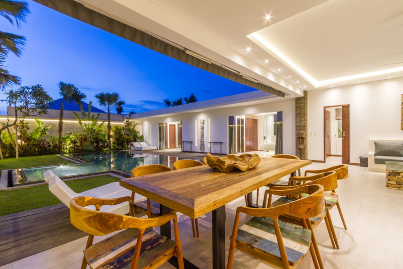 Končno najemite svojo lastno zasebno vilo s 5 zvezdicami v Seminyaku po ugodni ceni, Bali Villa 1155