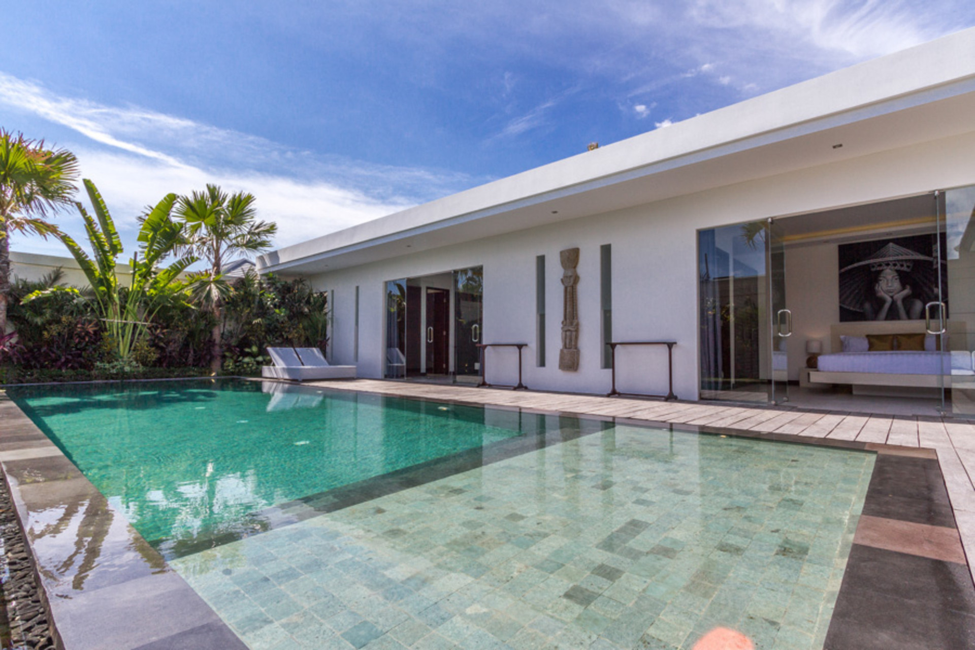Popoln vodnik za najem vaše ekskluzivne počitniške vile v Seminyaku z zasebnim bazenom in polnim osebjem, Bali Villa 1156